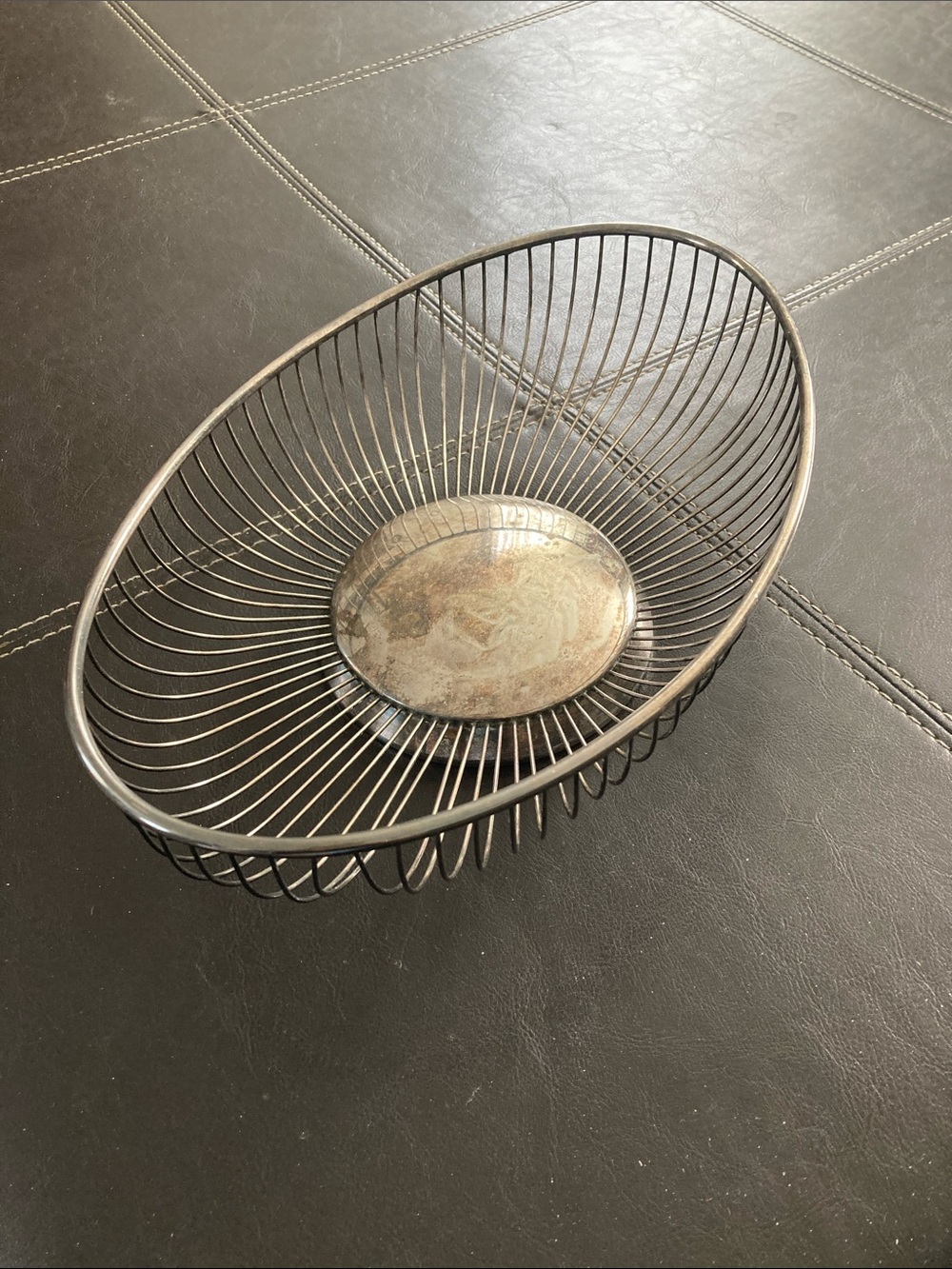 Modern Black Wire Fruit & Bread Basket